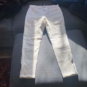 High waisted Banana jeans. Size 27